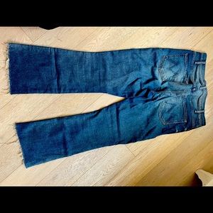 Mother “The Hustler” ankle fray blue jeans